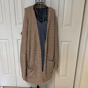 Zenana Premium 2X beige open sweater NWT